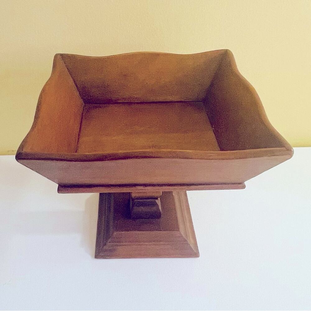 Bowl Basket Vtg Wood Centerpiece Pedestal Fruit Bread Scalloped Nut Cottagecore